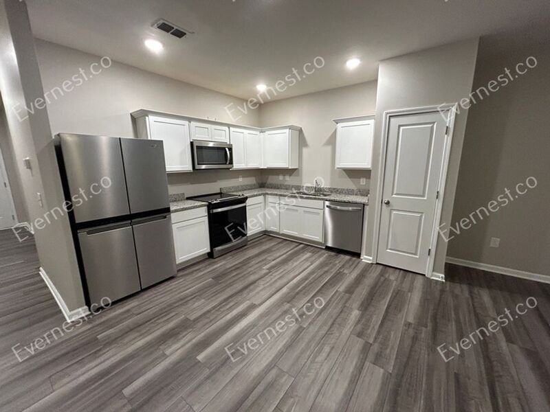 3106 Calcutta St - Photo 2 of 20