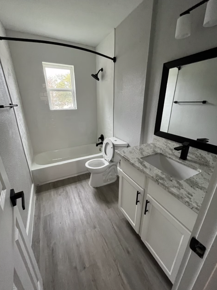 The Wexler Apartments - Photo 4 of 29