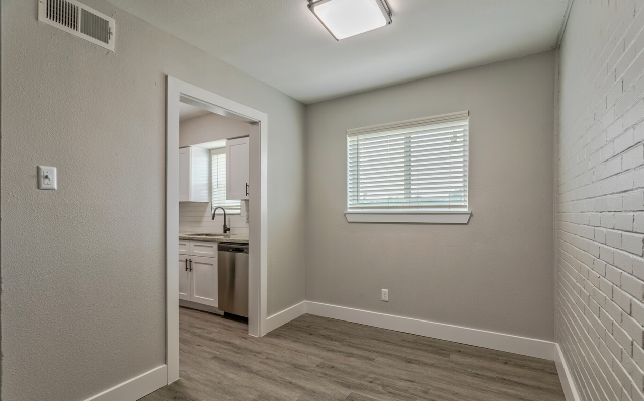 The Wexler Apartments - Photo 7 of 29