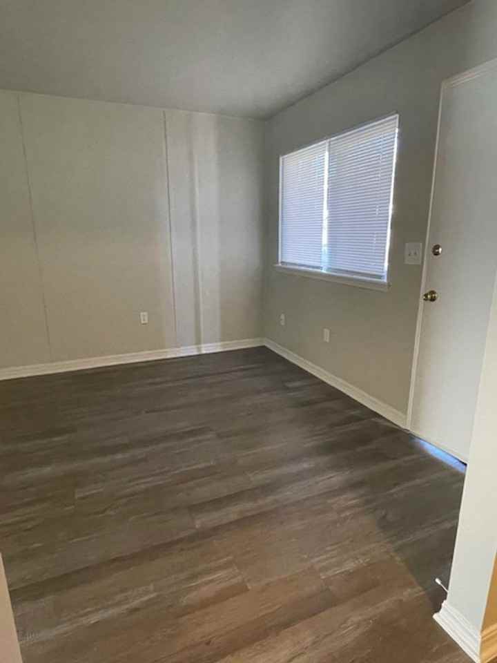 1211 - Photo 6 of 27