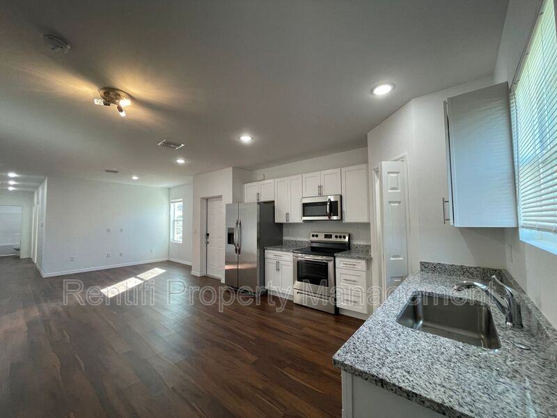 2256 French St - Photo 2 of 16