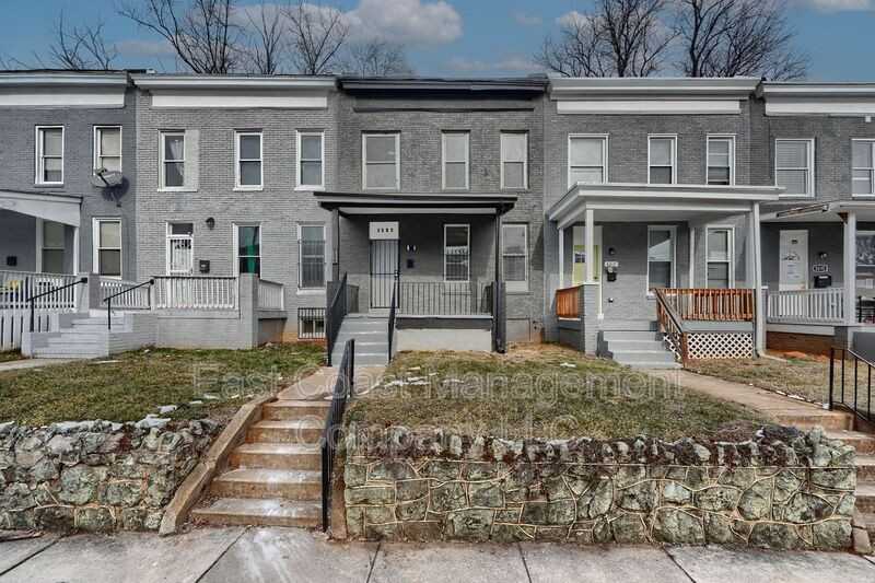 5219 Linden Heights Ave - Photo 3 of 41