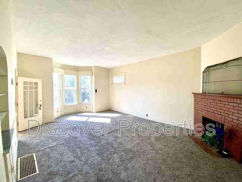 302 W Van Cleve St - Photo 2 of 15