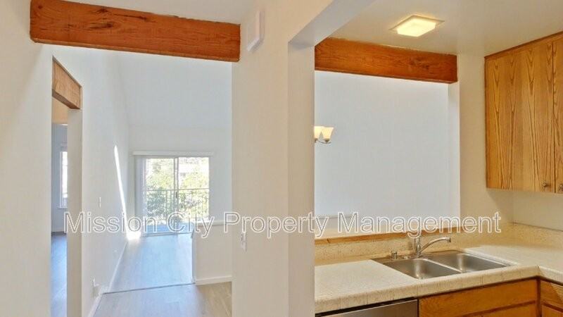 644 W Ortega St #D - Photo 2 of 14
