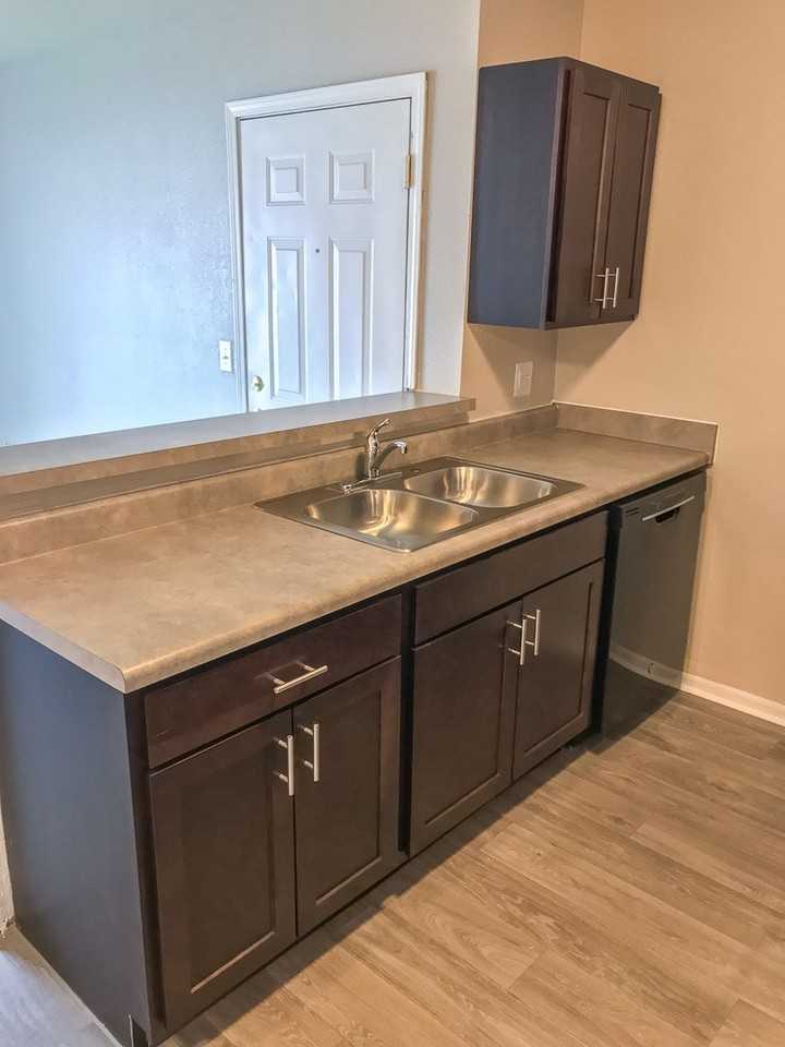 Willow Creek Apartments & Townhomes - Photo 2 of 24