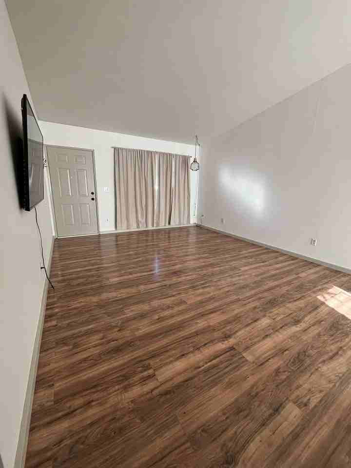 1239 Susan Pl - Photo 6 of 13