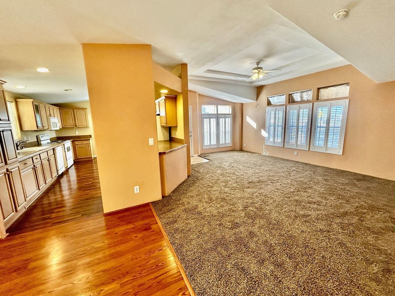 13252 E 50th St - Photo 5 of 29