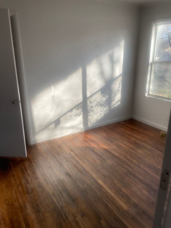 3139 N Hartford Pl - Photo 4 of 6