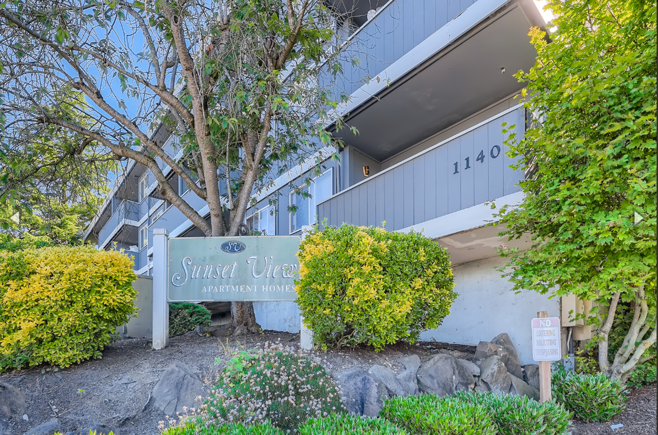 Sunset View Apartments - Photo 3 of 3