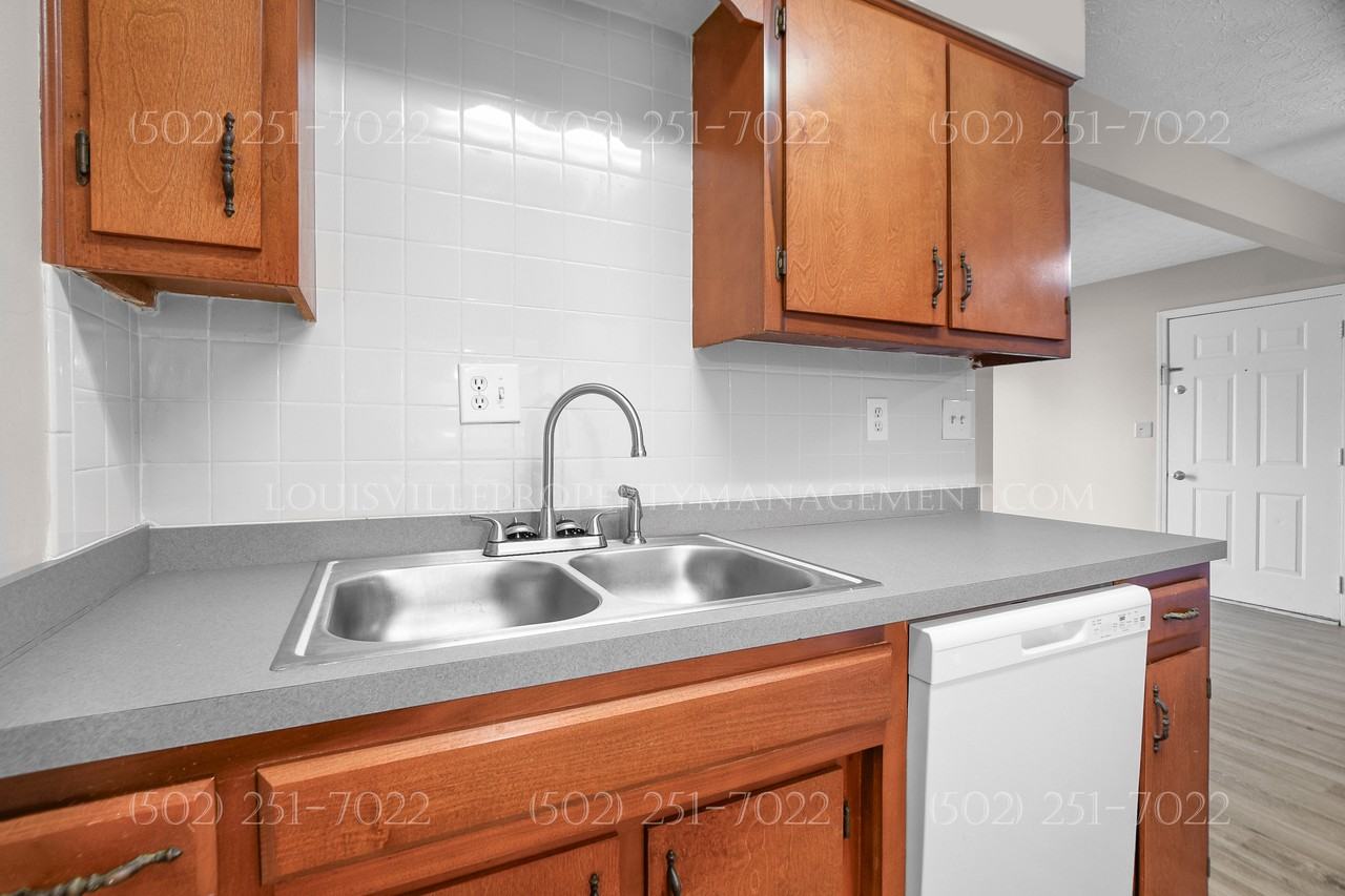 179 Treva Drive - Photo 3 of 25