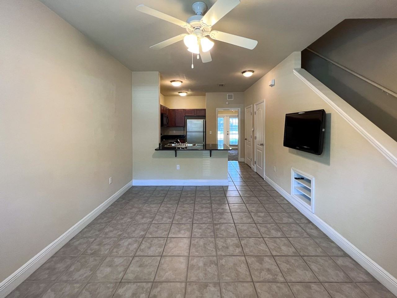 2972 Sw 35th Pl - Photo 4 of 29