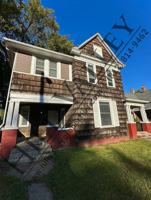 featured image of 1121 S 7th St