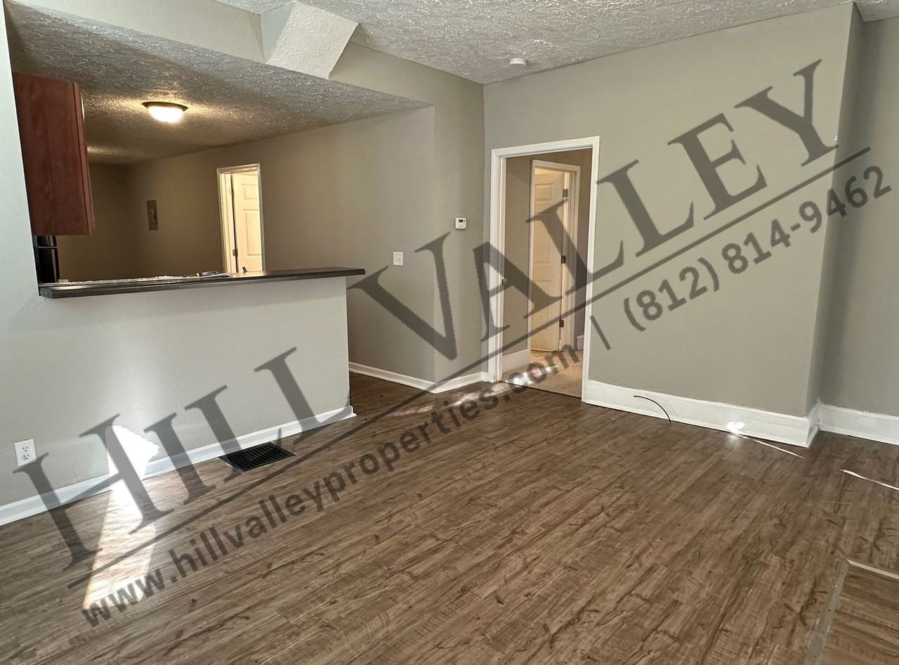 1121 S 7th St - Photo 2 of 15