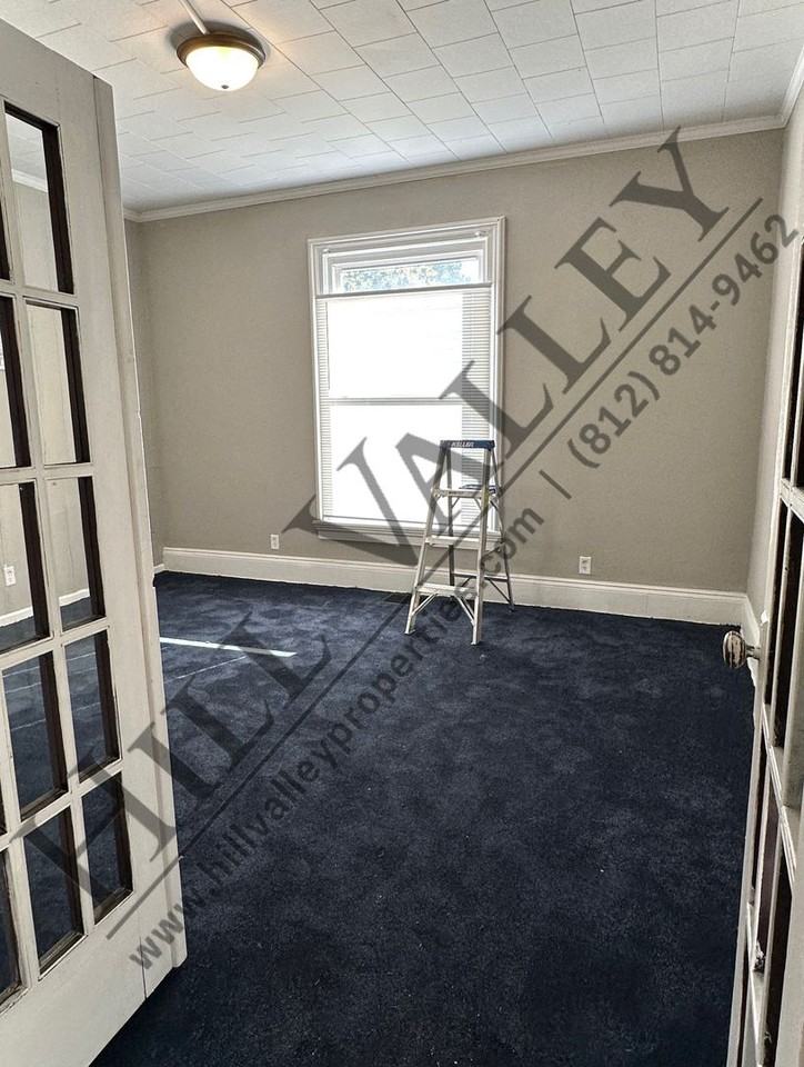 1121 S 7th St - Photo 4 of 15