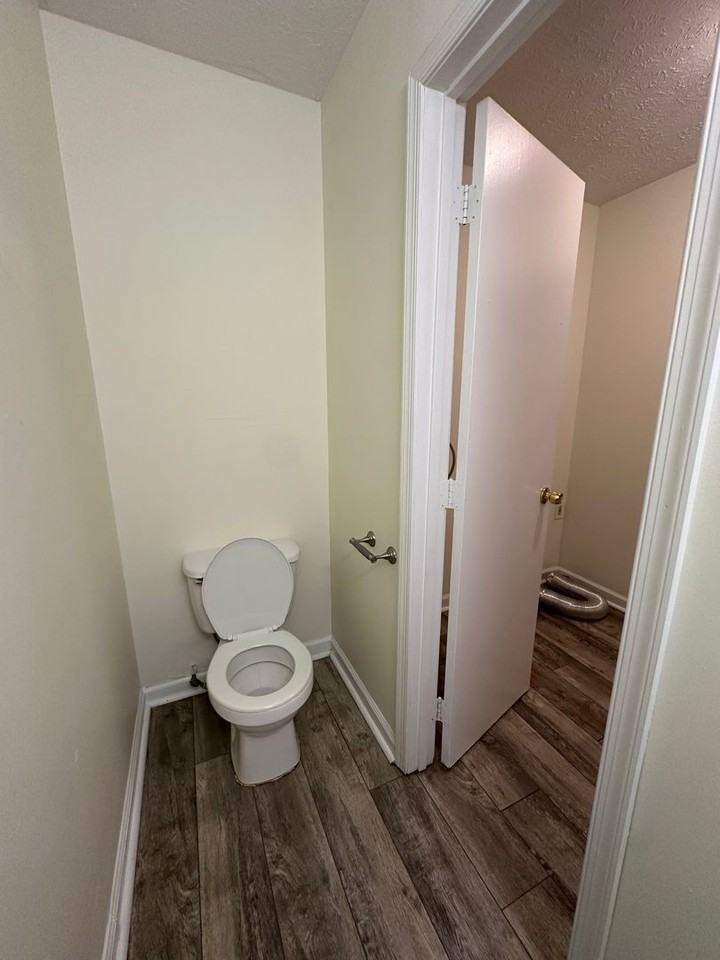 1929 Grace St - Photo 2 of 17