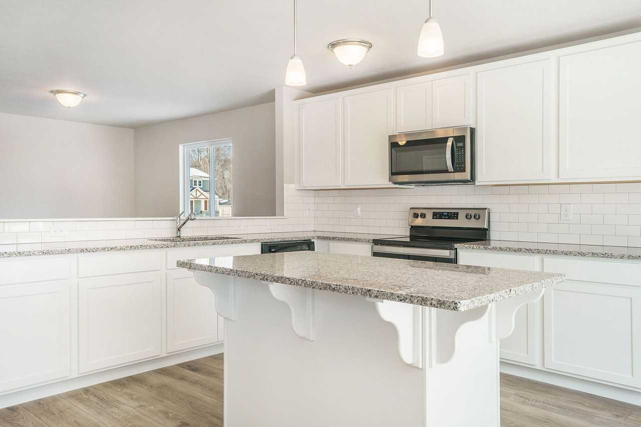 10064 Whitetail Ln - Photo 3 of 28