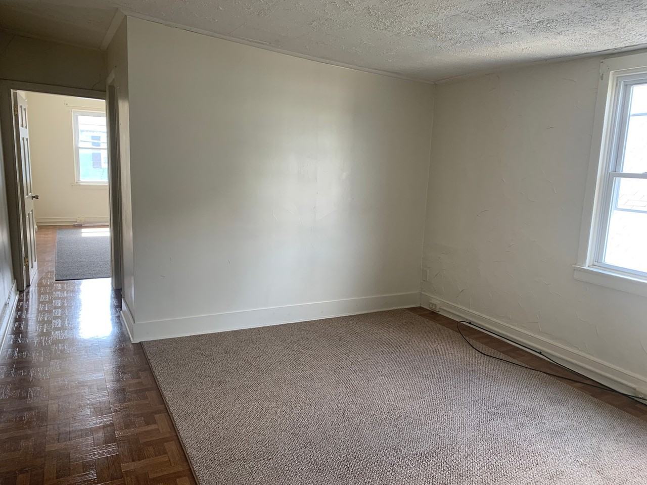 123 N Newberry St - Photo 3 of 23