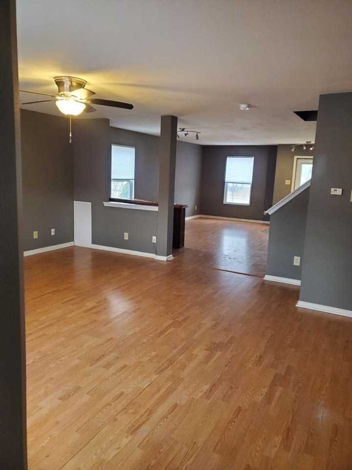 4151 Fletcher Dr - Photo 2 of 14