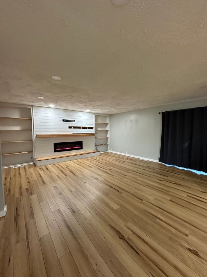 8210 N Seneca Dr - Photo 4 of 18