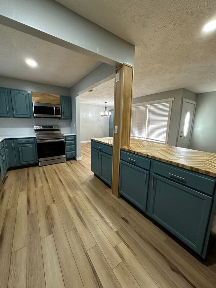 8210 N Seneca Dr - Photo 6 of 18