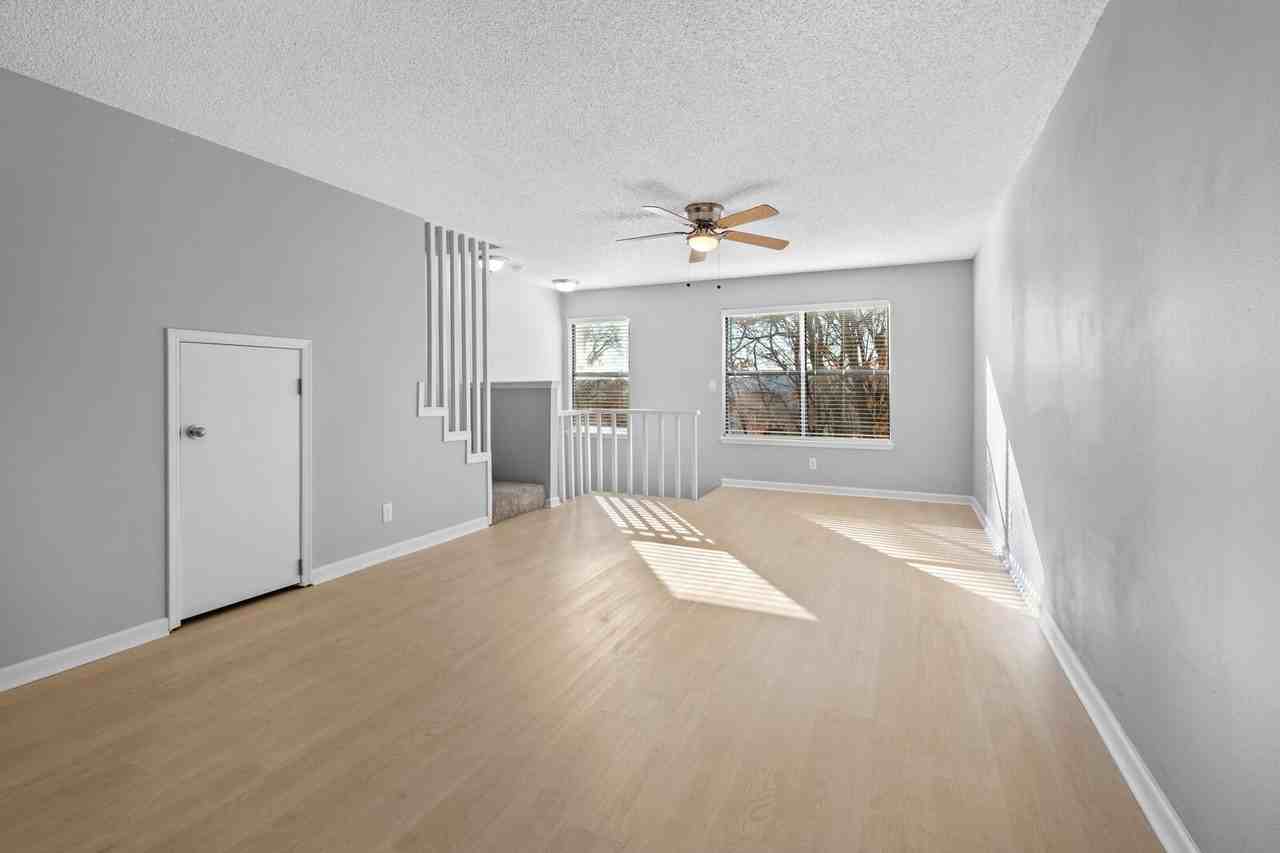 1377 E Sequoyah Ct - Photo 4 of 24