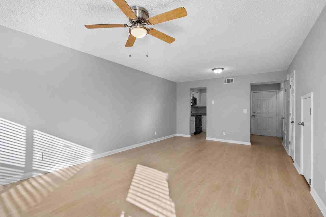 1377 E Sequoyah Ct - Photo 6 of 24