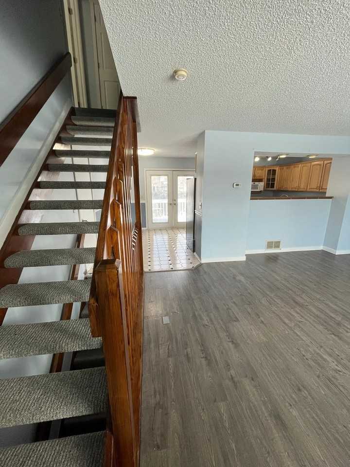 2934 Badger Dr - Photo 2 of 30