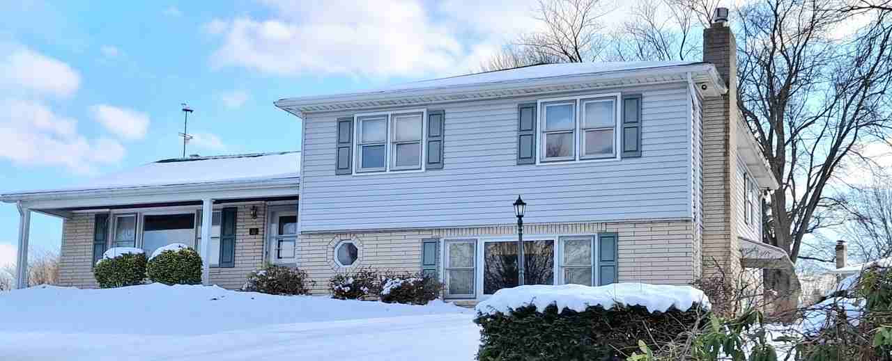 10 Carson Ln - Photo 2 of 36