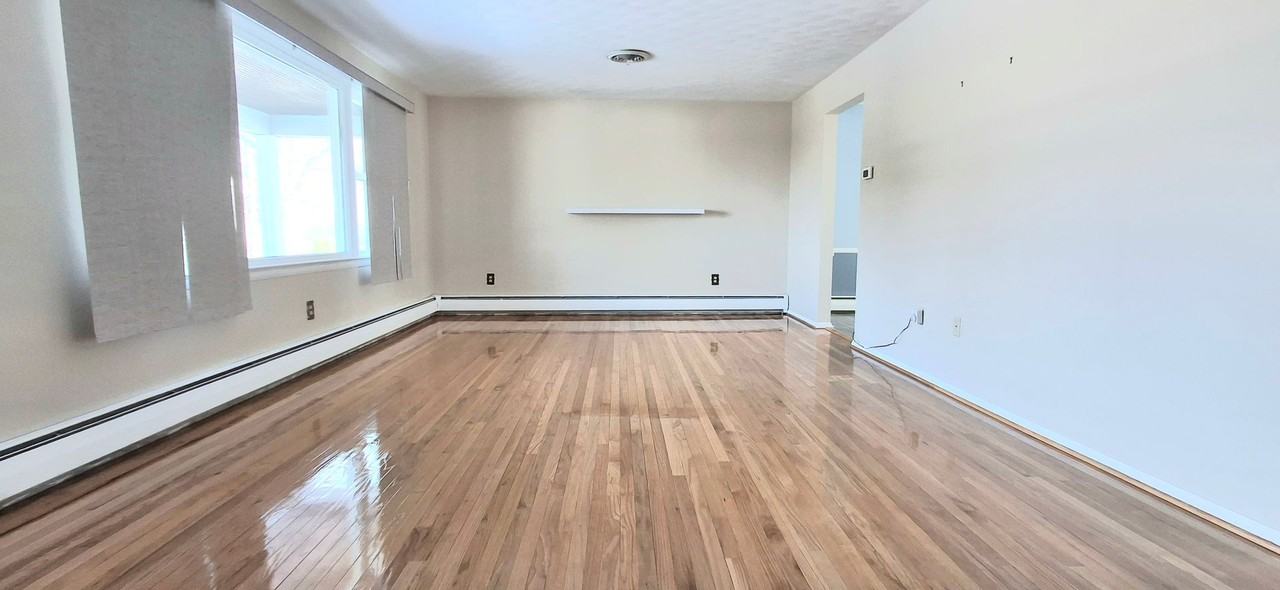 10 Carson Ln - Photo 6 of 36