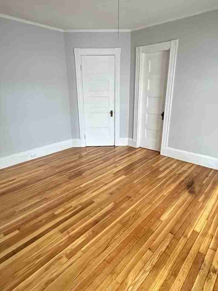 8 Quint Ave - Photo 7 of 9