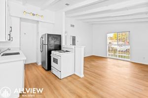 featured image of 212 W Mayfair Ave