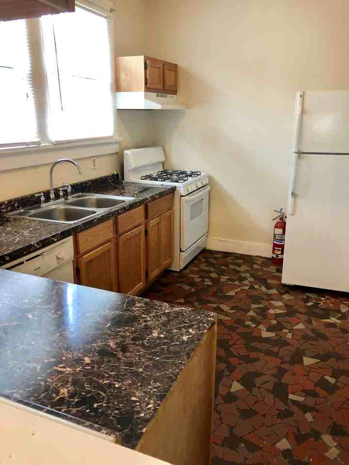 3417-19 3417-19 Milan St - 3419 Milan - Photo 4 of 10