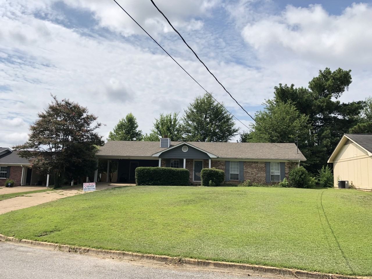 1311 Royal Oaks Ct - Photo 2 of 13