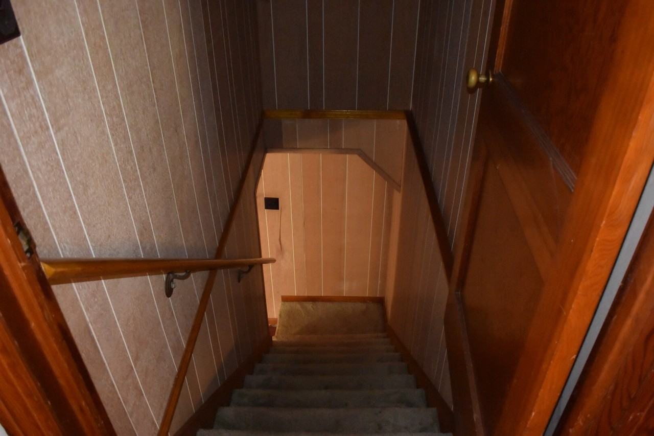 1602 23rd Ave E - Photo 3 of 5