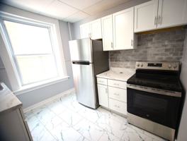 featured image of 18 Kent Ave