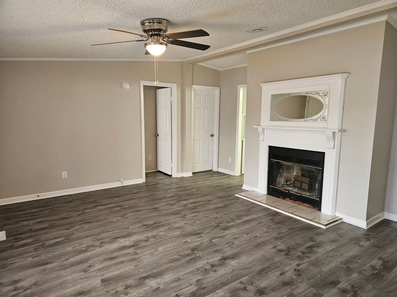 15 Liberty Ln - Photo 2 of 11