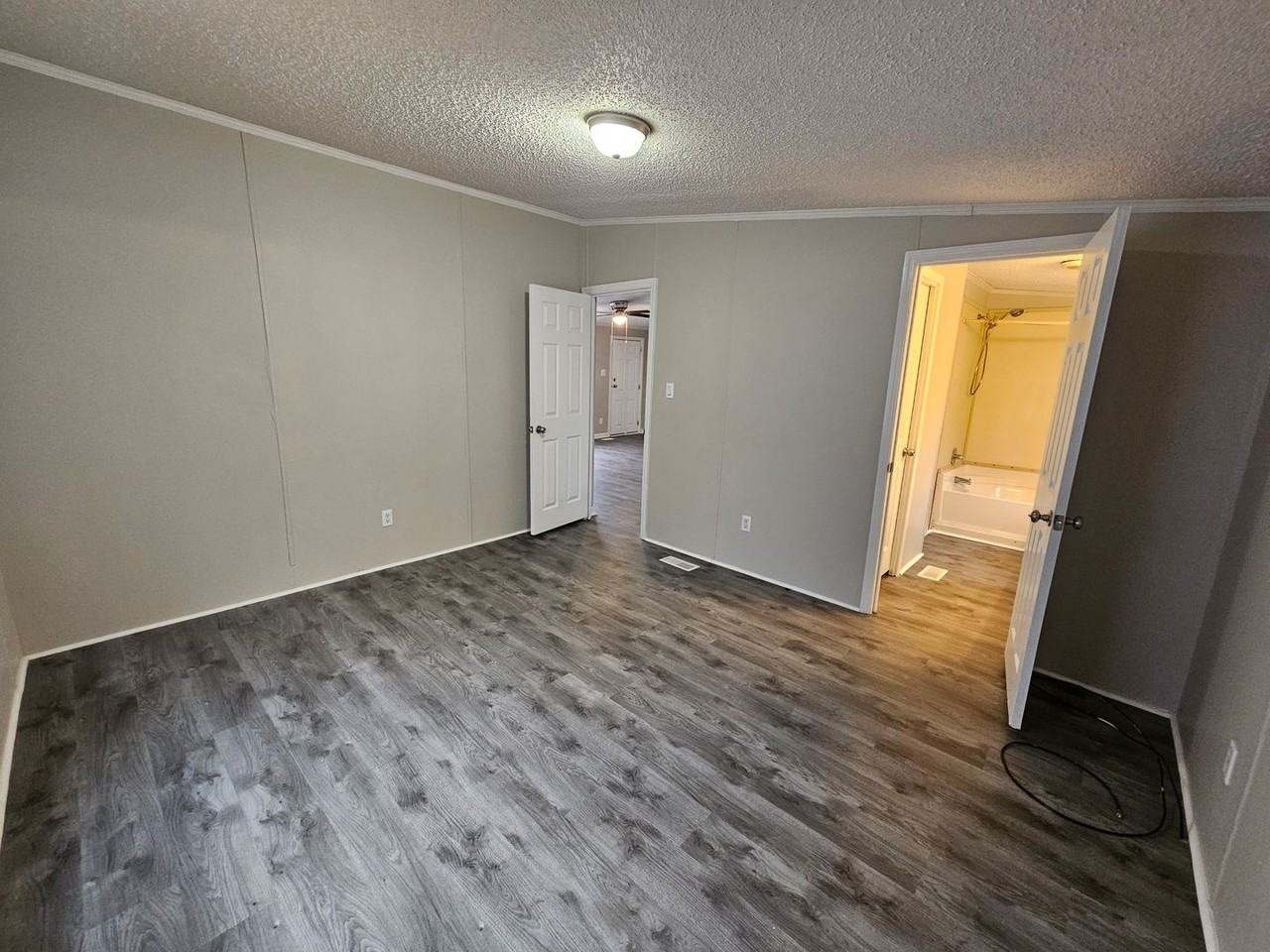 15 Liberty Ln - Photo 5 of 11