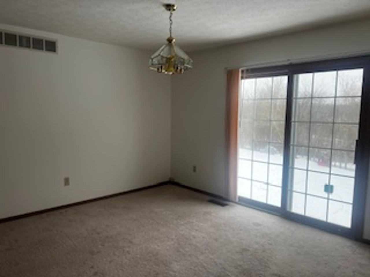 1209 Auburn Ave - Photo 3 of 15