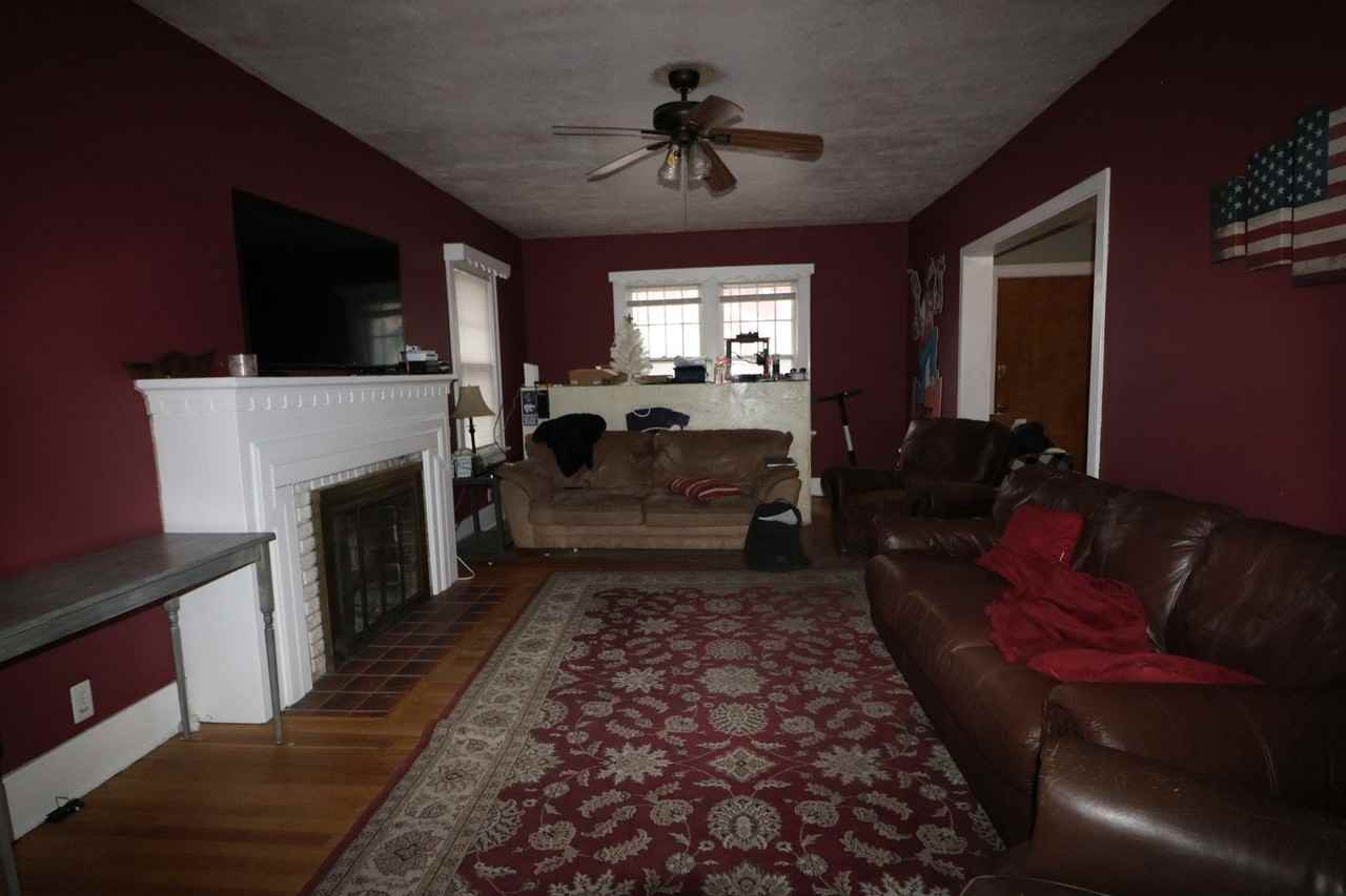 1825 Anderson Ave - Photo 3 of 14