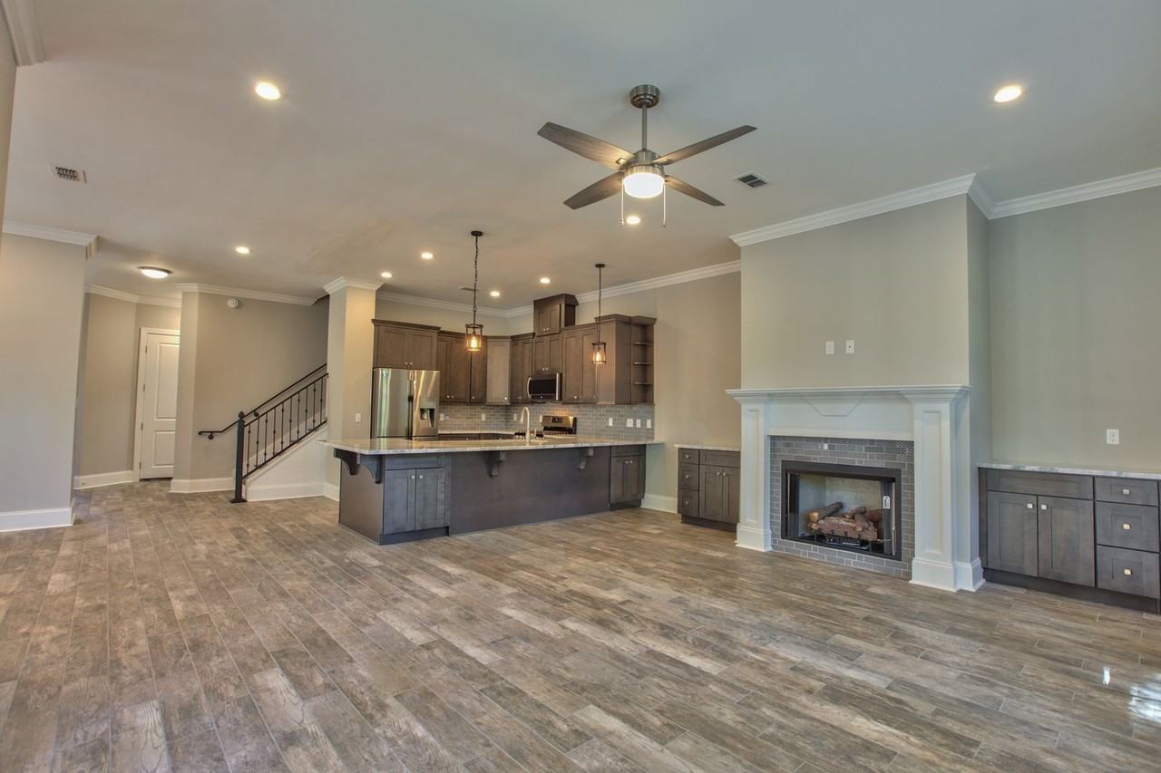 1817 Ashley Hall Way - Photo 5 of 35