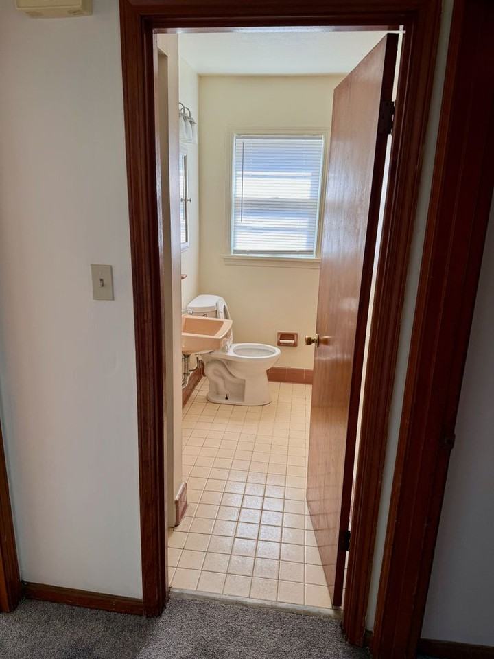 4301 Wooded Way - Photo 4 of 7