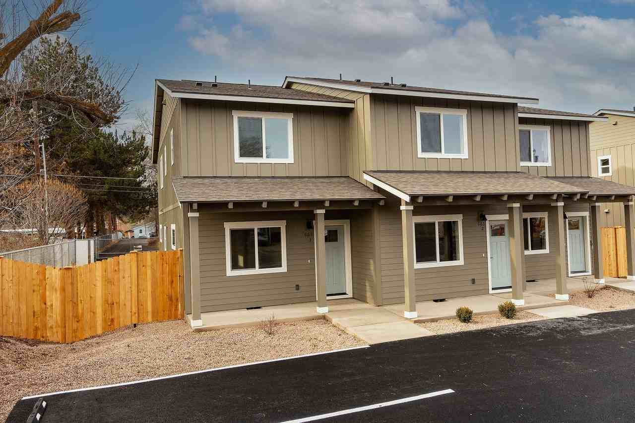 663 SE Dunham St - Photo 2 of 19