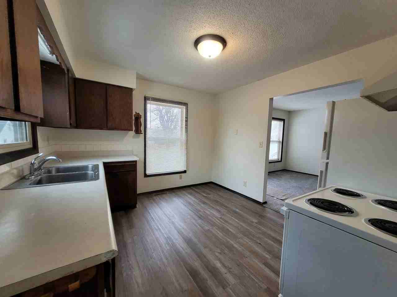 3810 Sw 3rd St - Photo 2 of 17