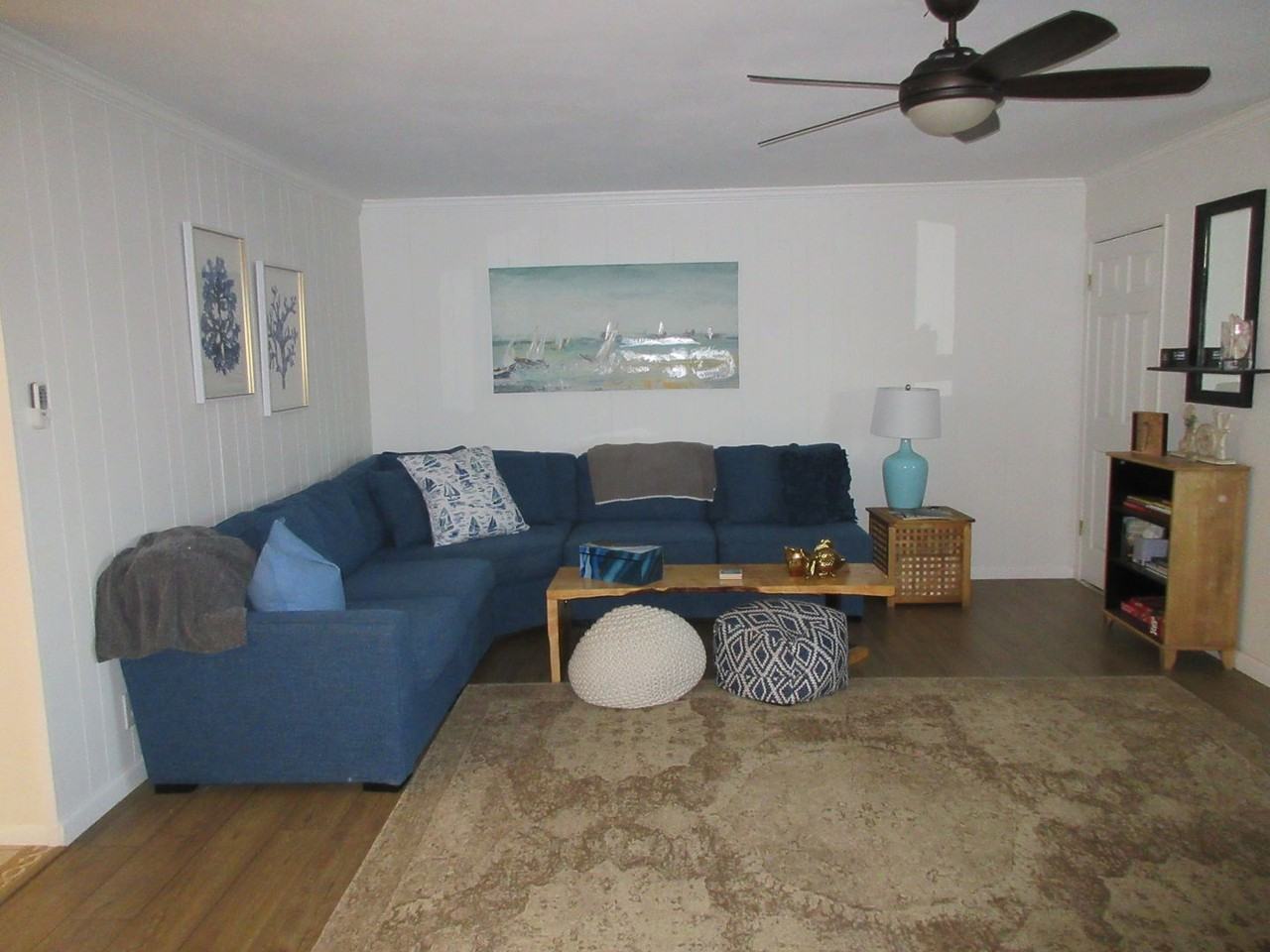 425 Sicily St - Photo 2 of 21