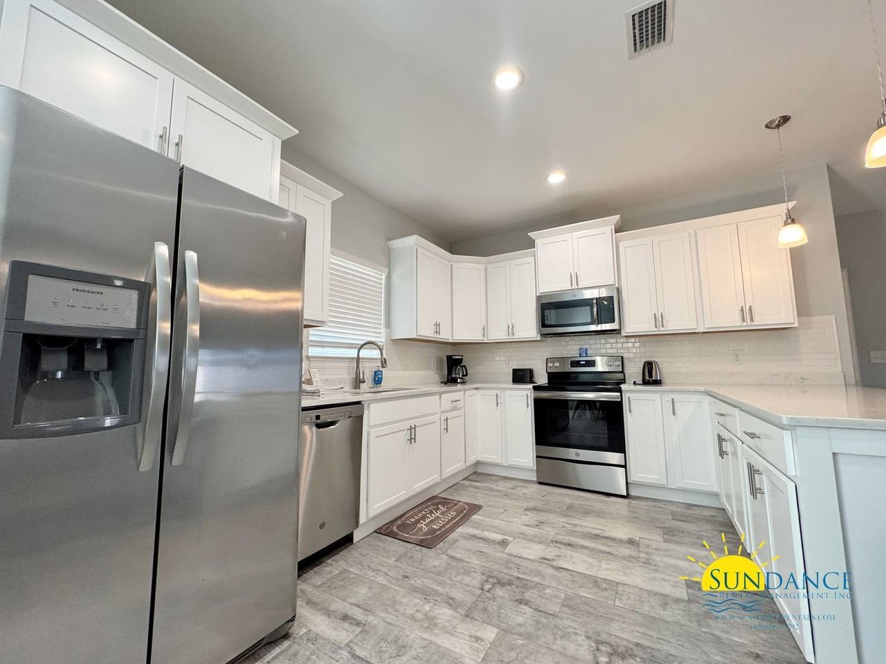 2247 Wind Trace Rd N - Photo 5 of 28