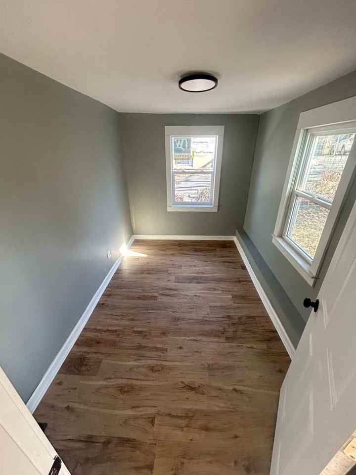 202 Central Avenue - Photo 6 of 12