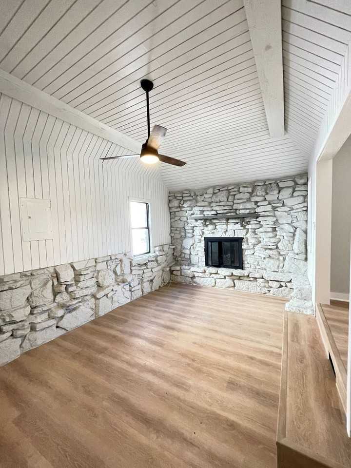 1331 S West Ave - Photo 3 of 13