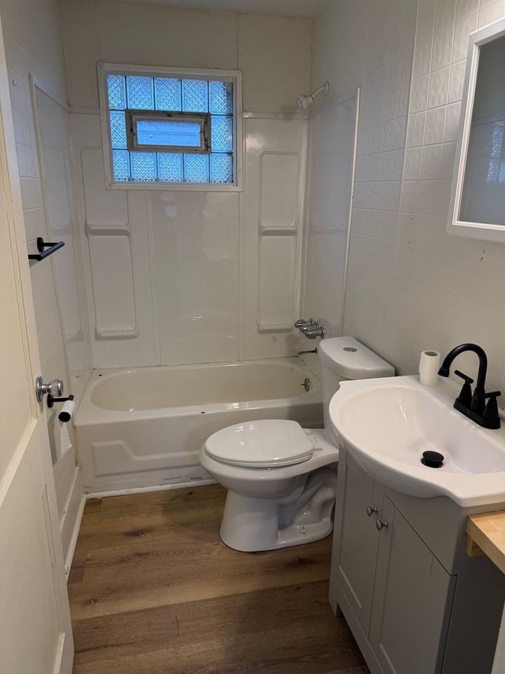 325-327 2nd Street - Photo 2 of 6