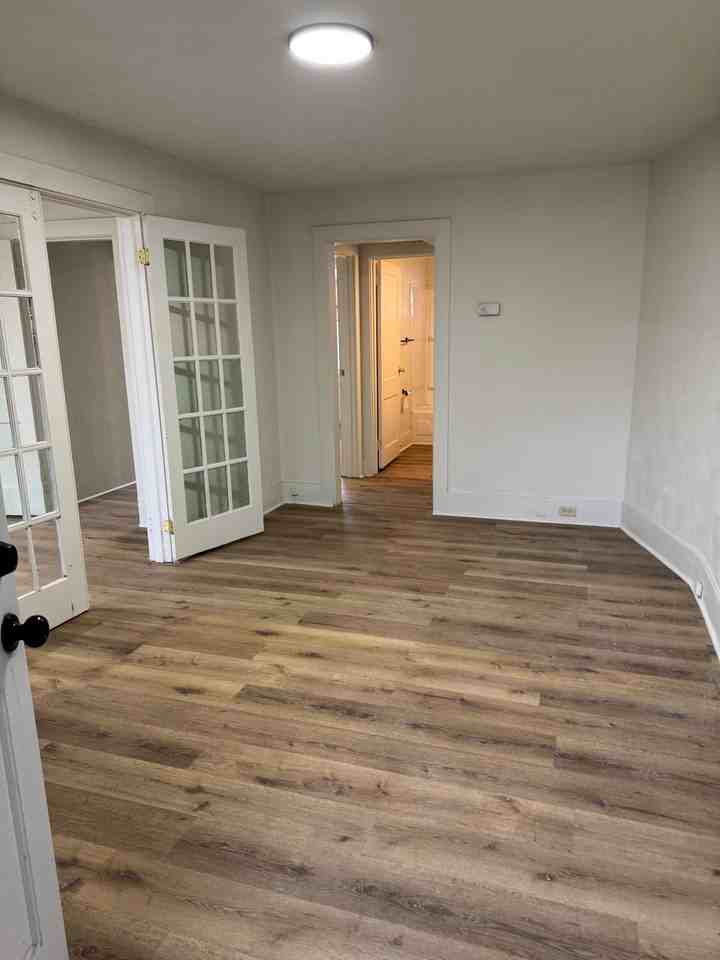 325-327 2nd Street - Photo 3 of 6