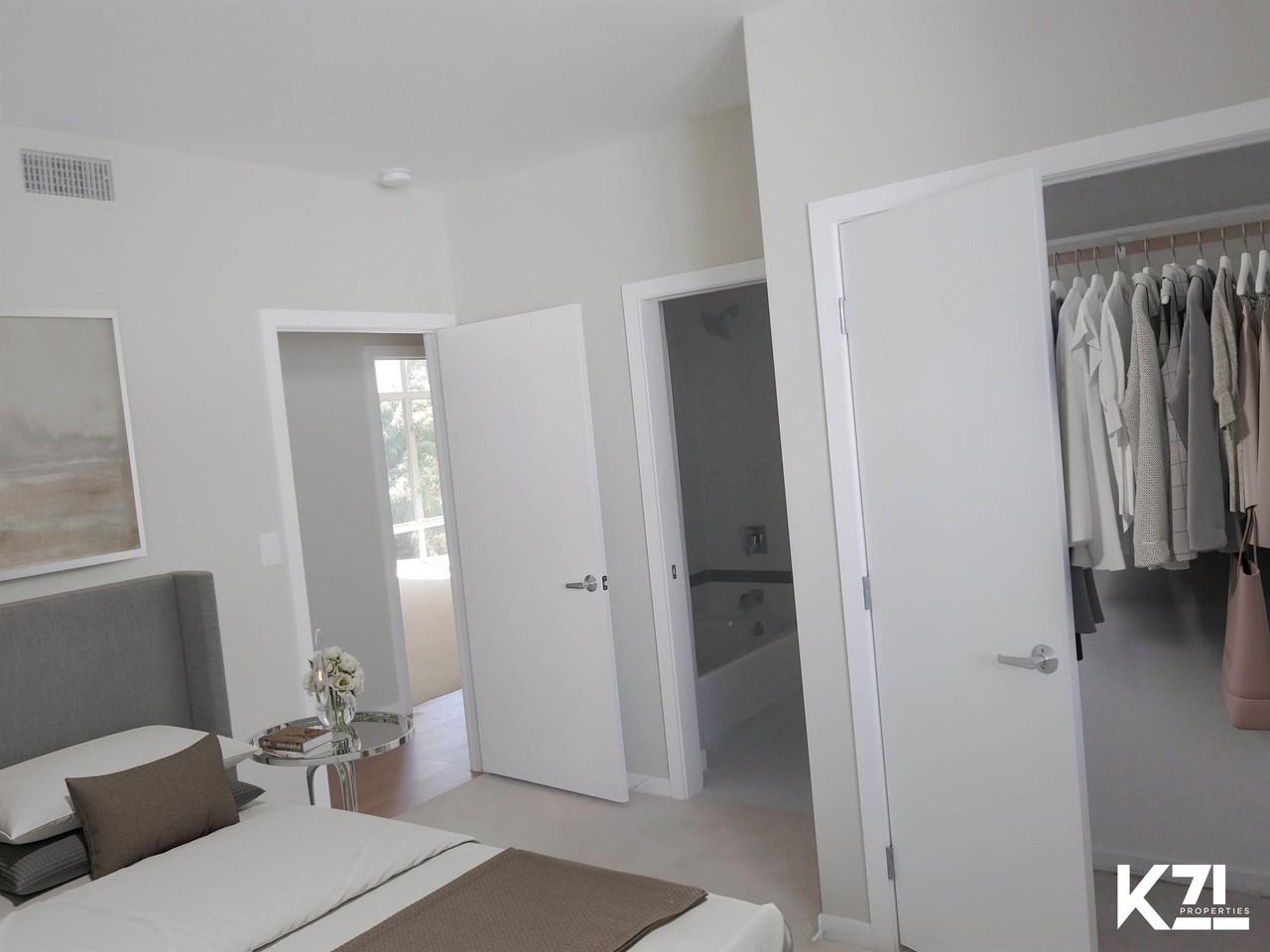 14224 Riverside Drive - Photo 7 of 9